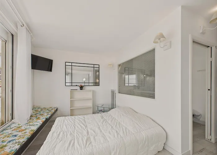 Vue - Pour 2 Adultes 2 Enfants *